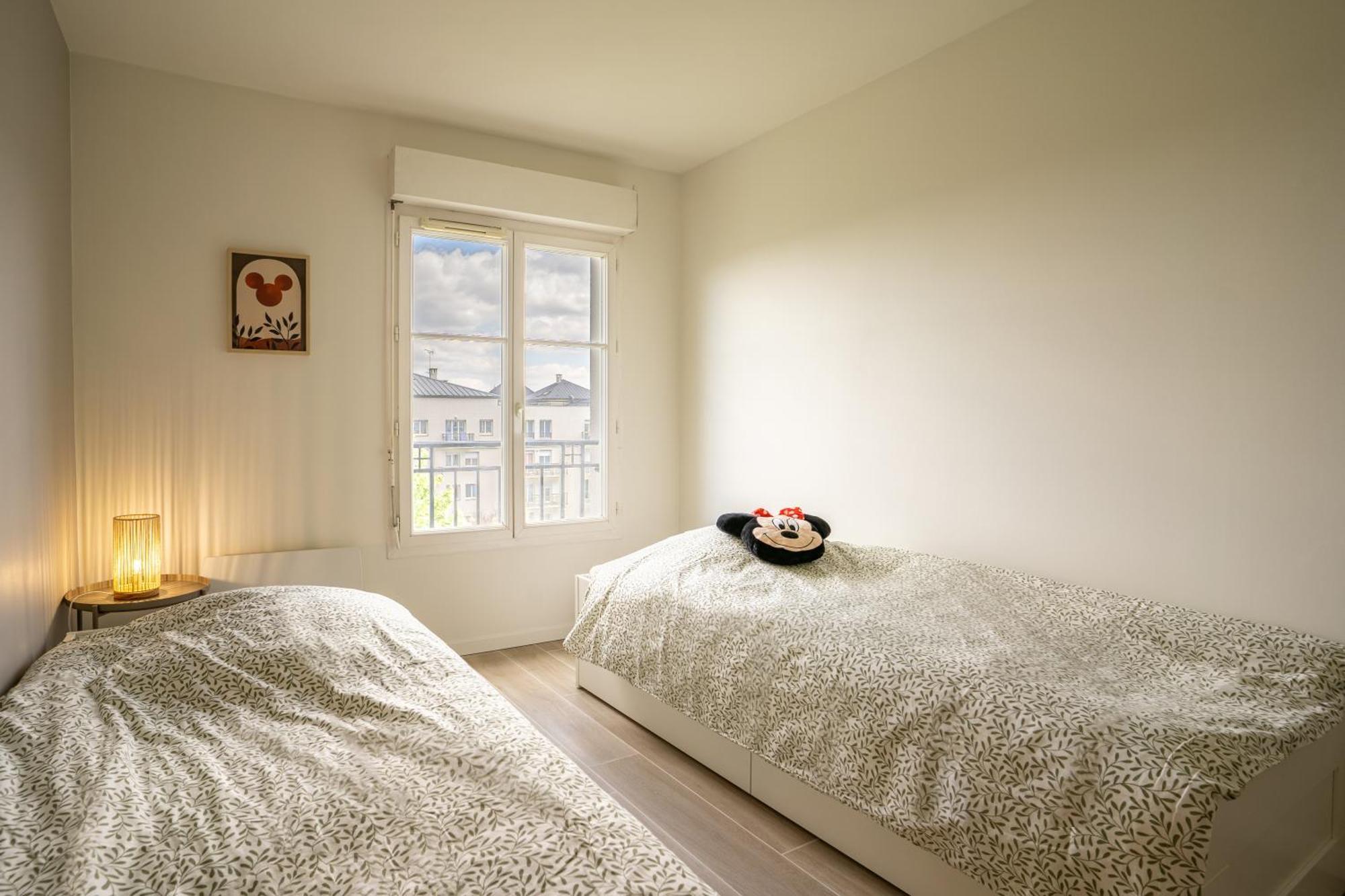 Appartement Magic Garden 6 Personnes Parking Prive A 20m Du Rer Serris